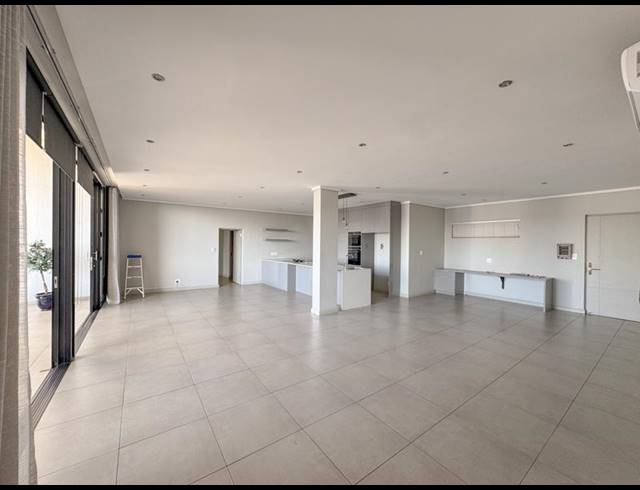 3 BEDROOM APARTMENT FOR SALE IN MIDSTREAM ESTATE